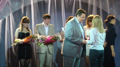 Сладостями поощрил участников иркутского фестиваля красоты и стиля Андрей Лабыгин